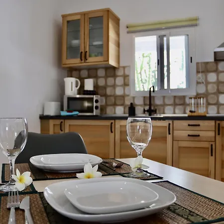 7 Moons B Solo Adultos Apartment *